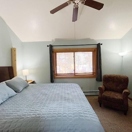 Cabin A Suite Bed And Breakfast Woodland Park Exterior photo