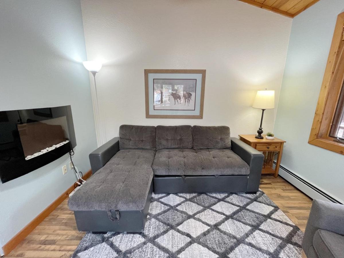 Cabin A Suite Bed And Breakfast Woodland Park Exterior photo